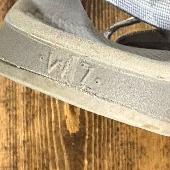 Chacos‎ Blue And Gray Sandals Size 7 - Picture 7 of 8